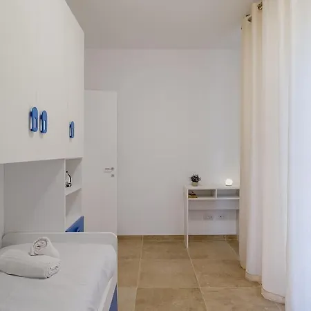 Crissylu - Family Friendly * Vallecrosia