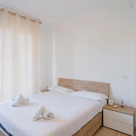 Crissylu - Family Friendly *