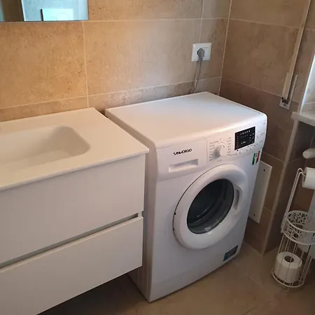 Crissylu - Family Friendly Apartment Vallecrosia